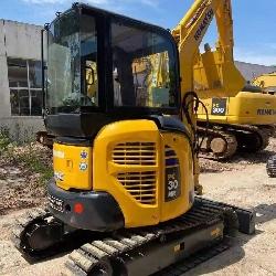 Komatsu PC 30