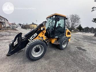 JCB 406