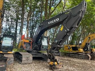 Volvo EC 300
