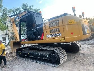 CAT 324 D2L