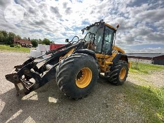 JCB 435