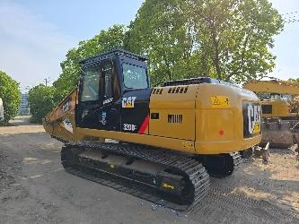 CAT 320D2