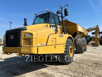 CAT 745C