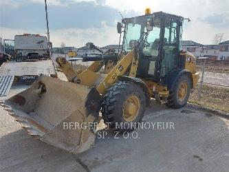 CAT 906M