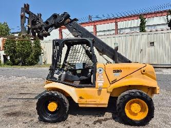 JCB 520