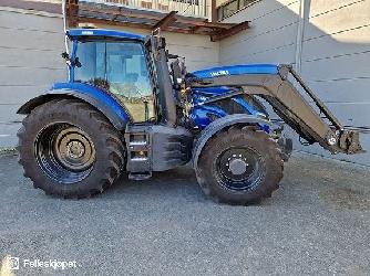 Valtra T235