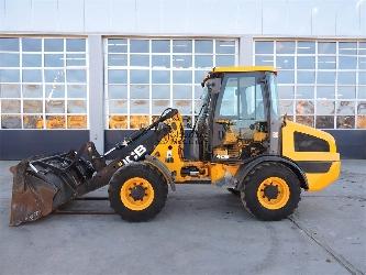 JCB 406