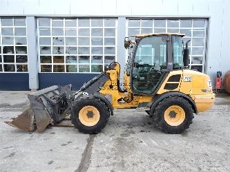 Volvo L25F + FORK
