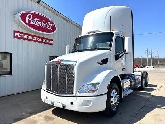 Peterbilt 579