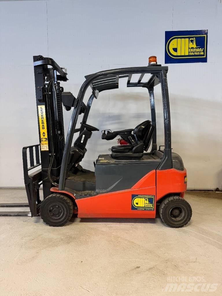 Toyota truck 8FBM16T Electric forklift trucks