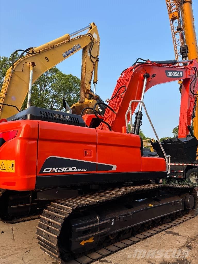 Doosan DX300LC-9C Crawler excavators