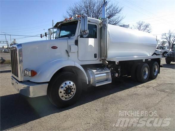 Peterbilt 365 Commercial vehicle
