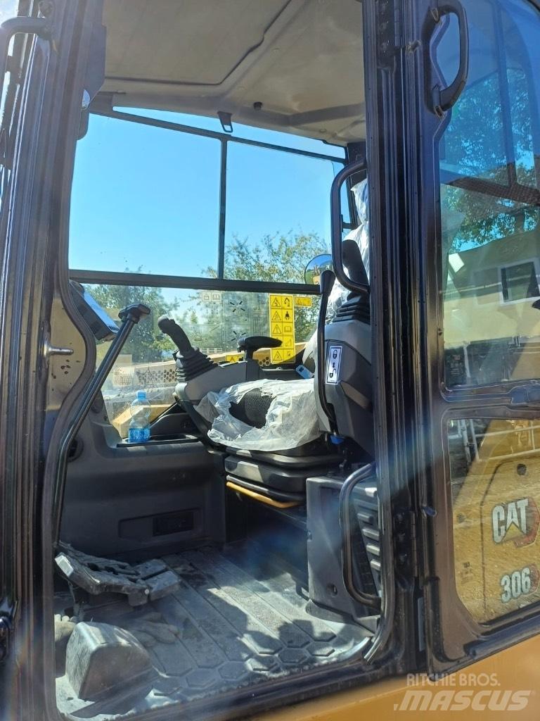 CAT 306 Mini excavators < 7t (Mini diggers)