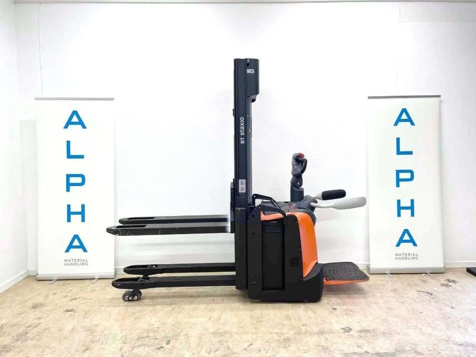 BT SPE 160 L Pedestrian stacker