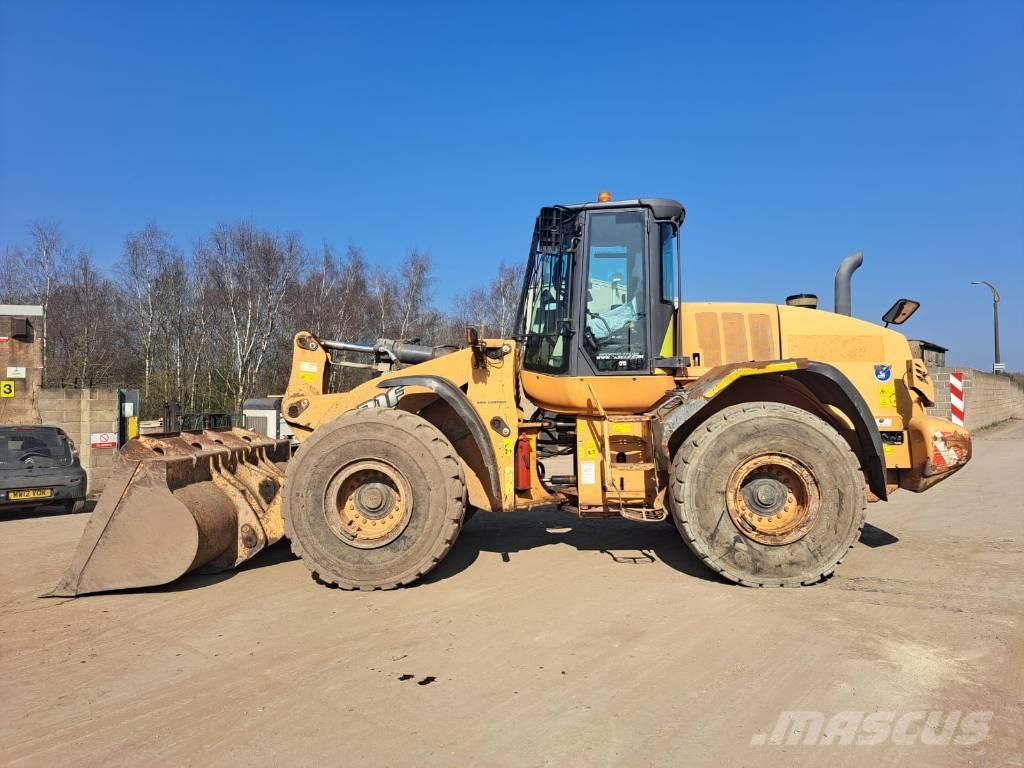 CASE 821 F Wheel loaders