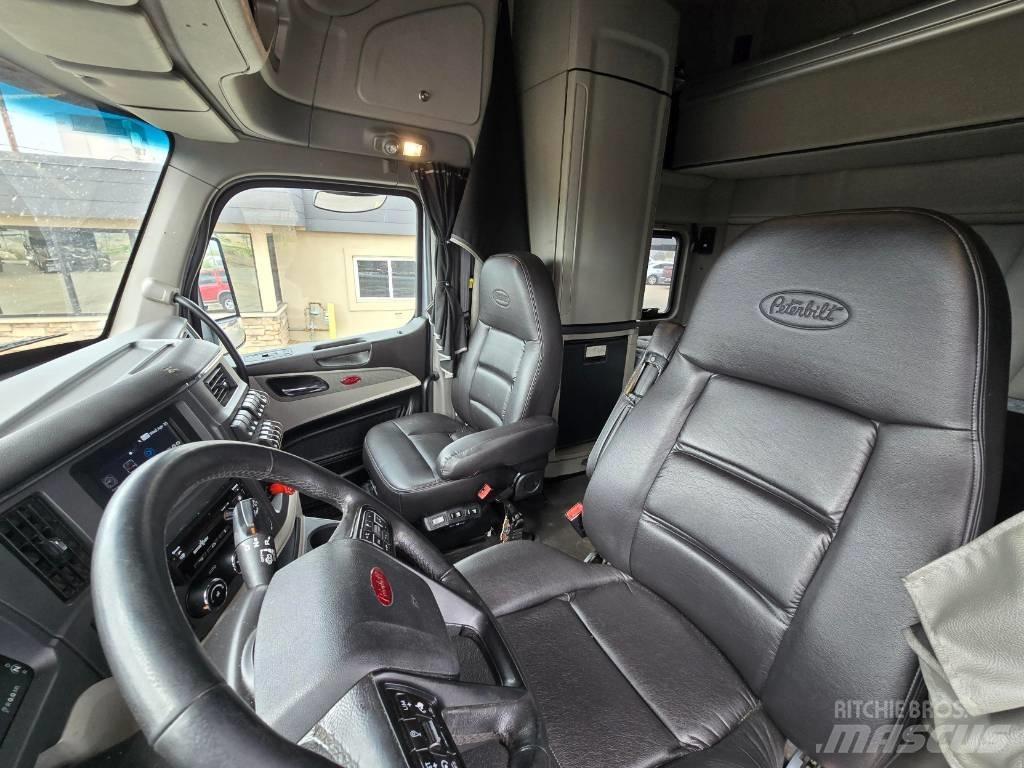 Peterbilt 579 Prime Movers
