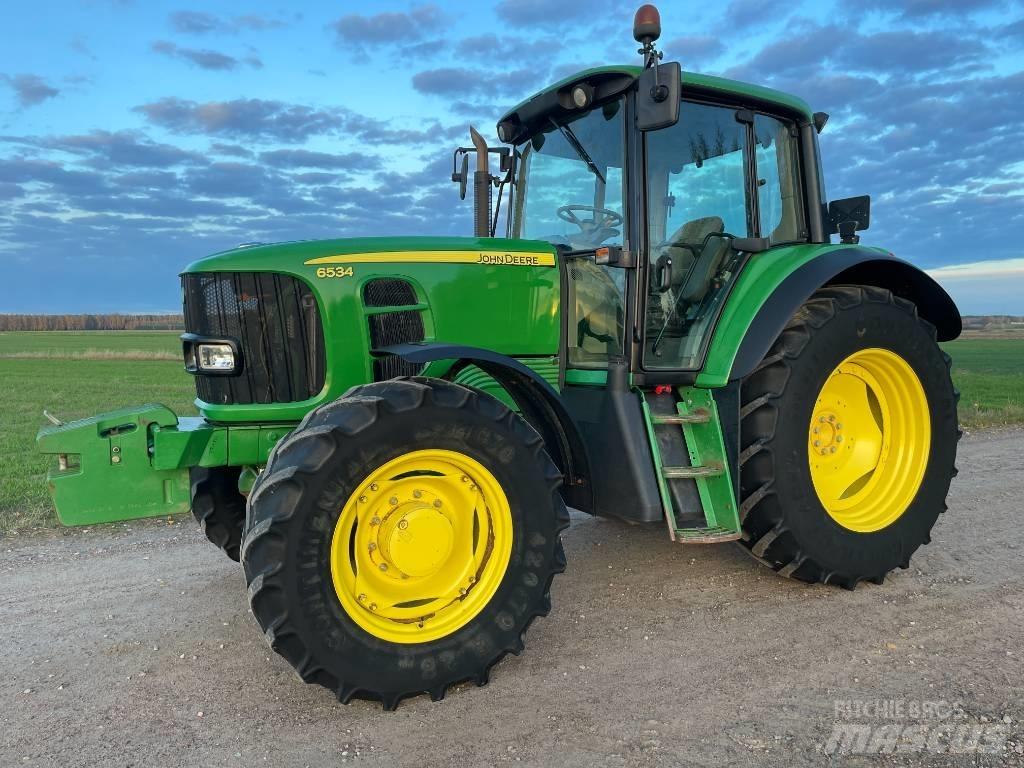 John Deere 6534 Tractors