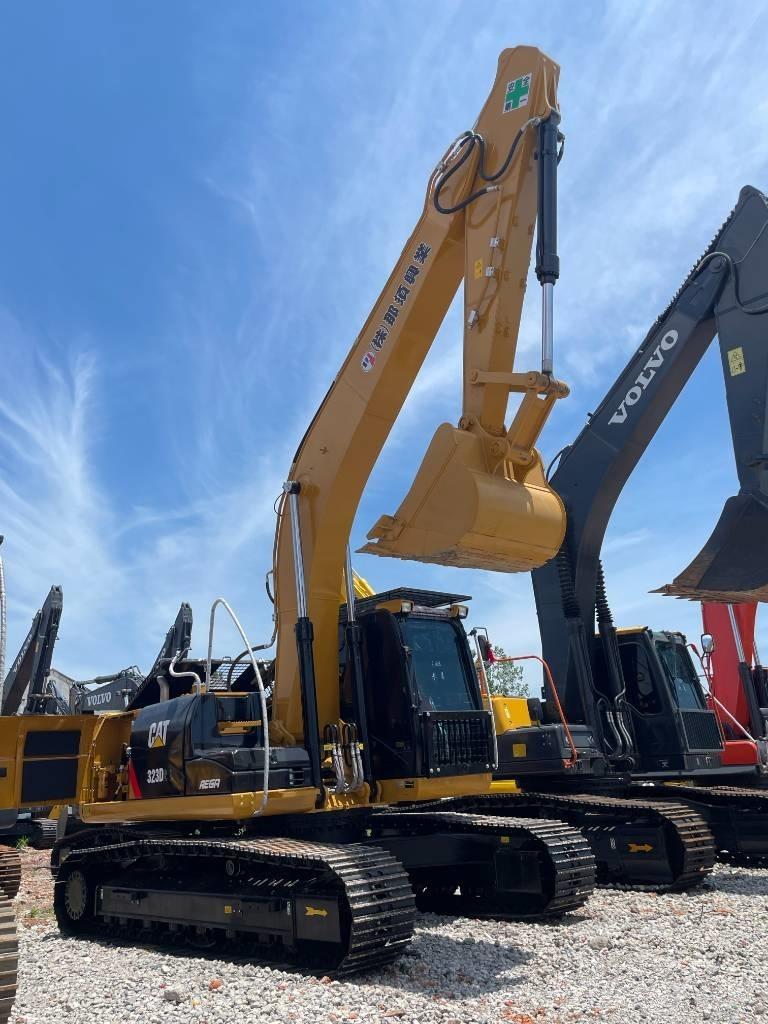 CAT 323 Crawler excavators