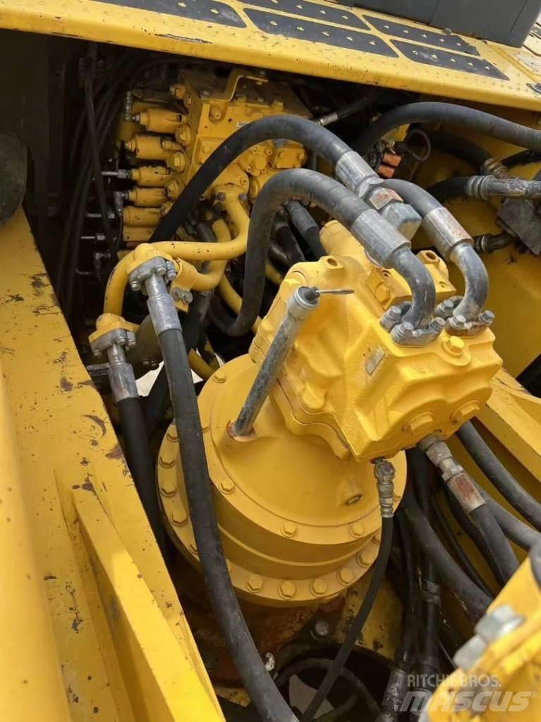 Komatsu PC430-8 Crawler excavators
