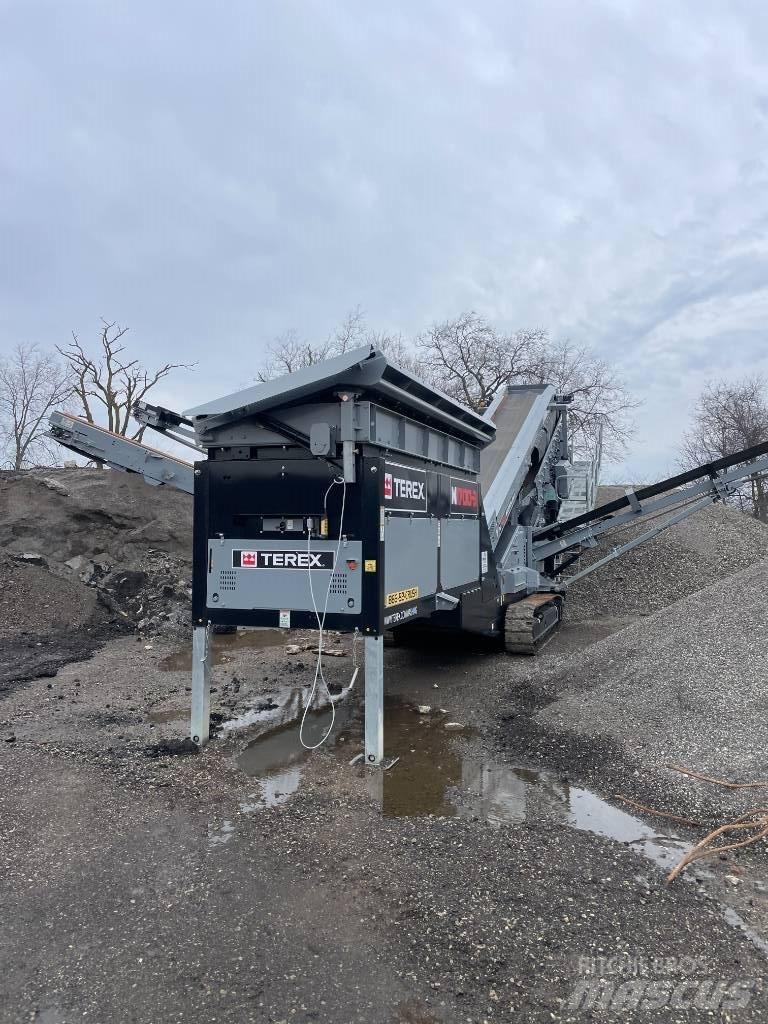 Terex M1700-3 Screeners