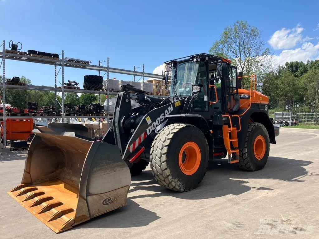 Doosan DL 320-7 Wheel loaders