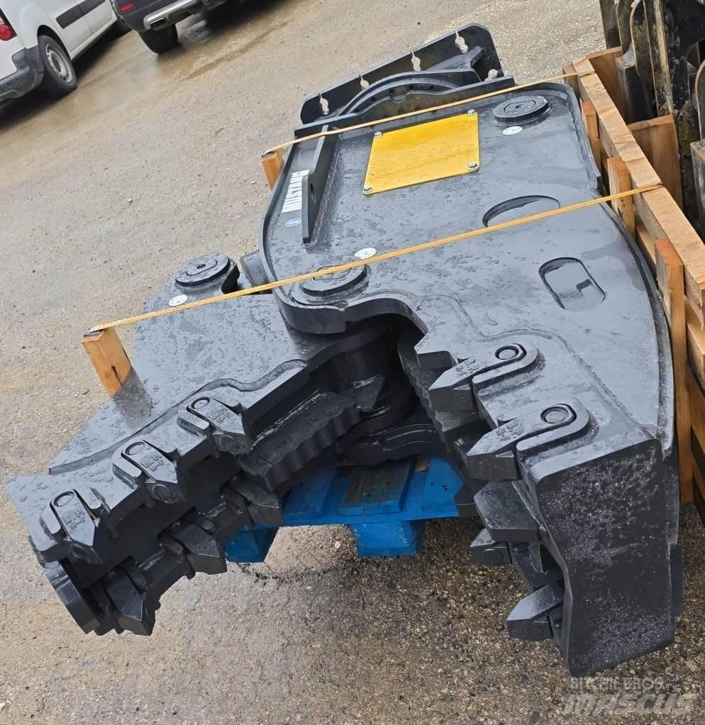 Mustang RH16 Wood chippers