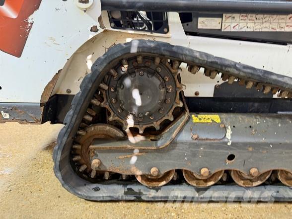 Bobcat T550 Skid steer loaders