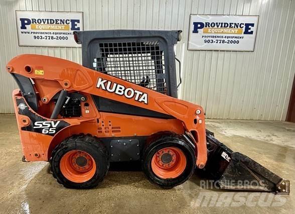 Kubota SSV65 Skid steer loaders