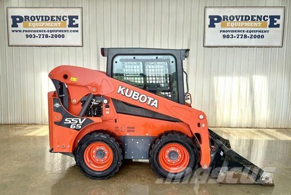 Kubota SSV65 Skid steer loaders