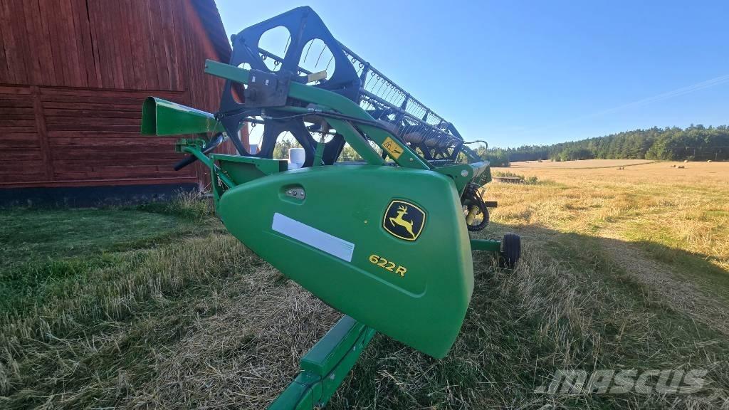 John Deere 1570 Combine harvesters