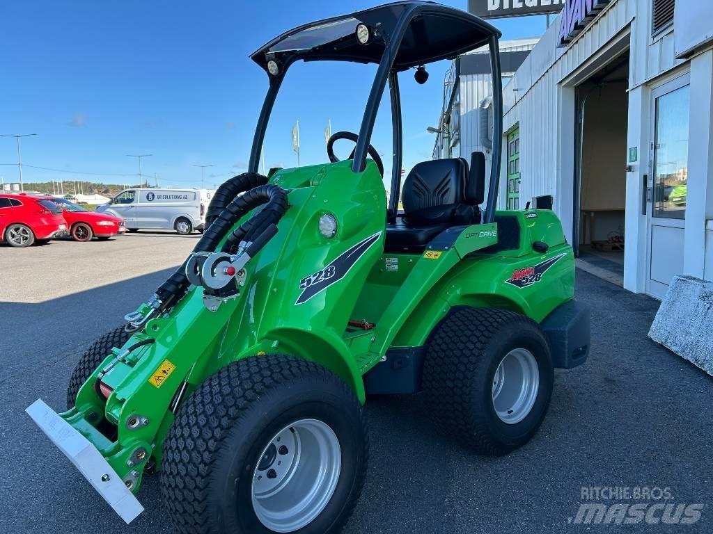Avant 528 Skid steer loaders