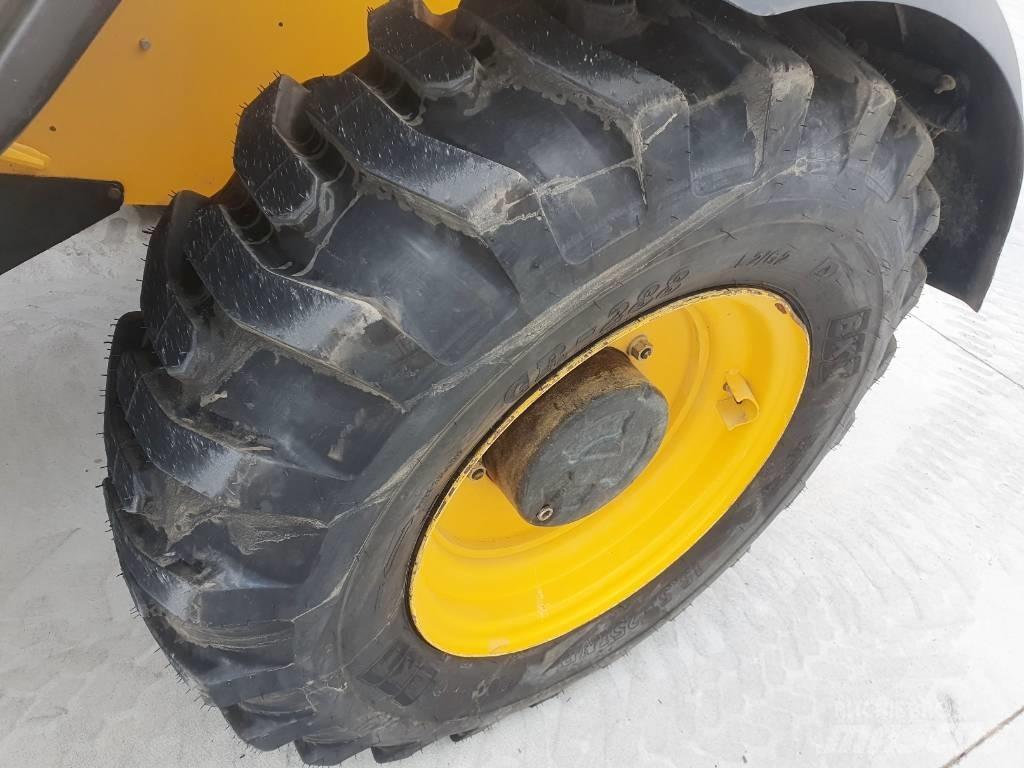 JCB 540-140     M329 Telescopic wheel loaders