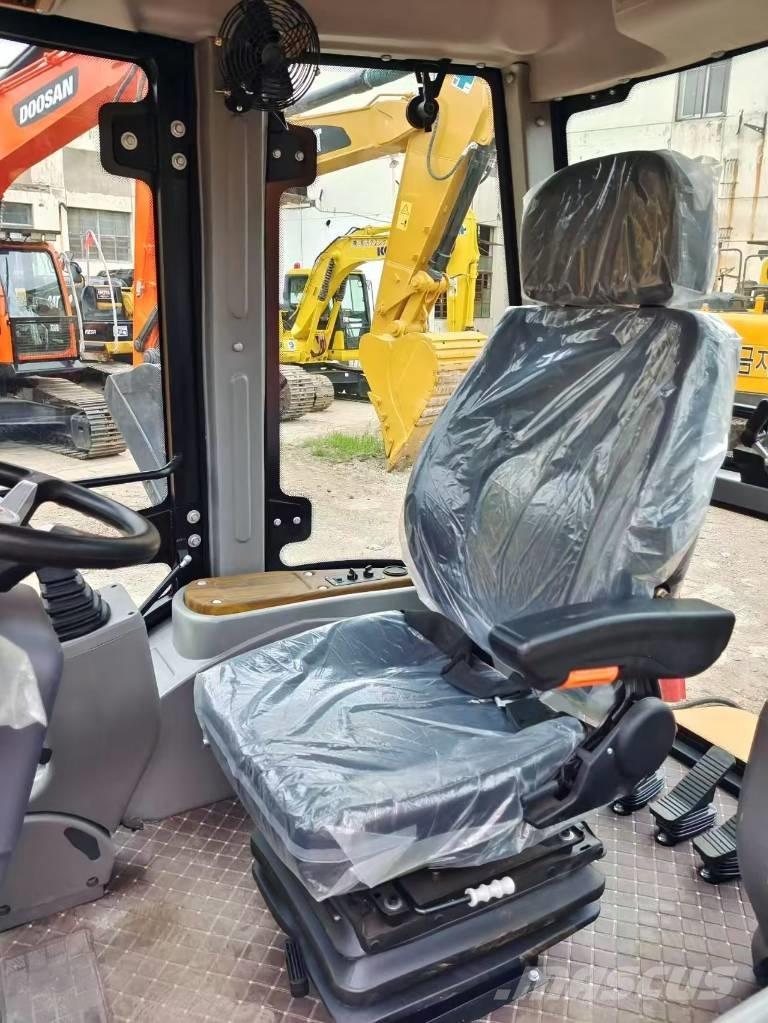 CAT 420 F Backhoe