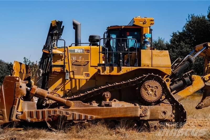 CAT D10T Crawler dozers