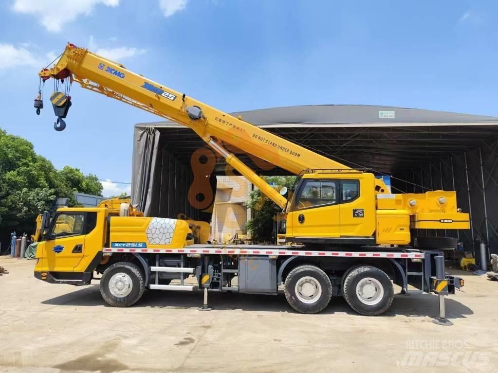 XCMG XCT 25 All terrain cranes