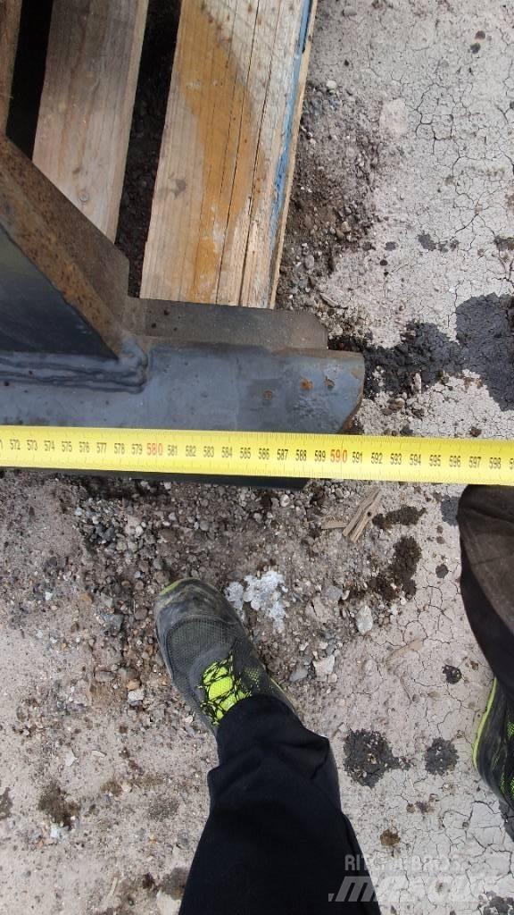  HOOKLIFT    5910MM Hook lifts