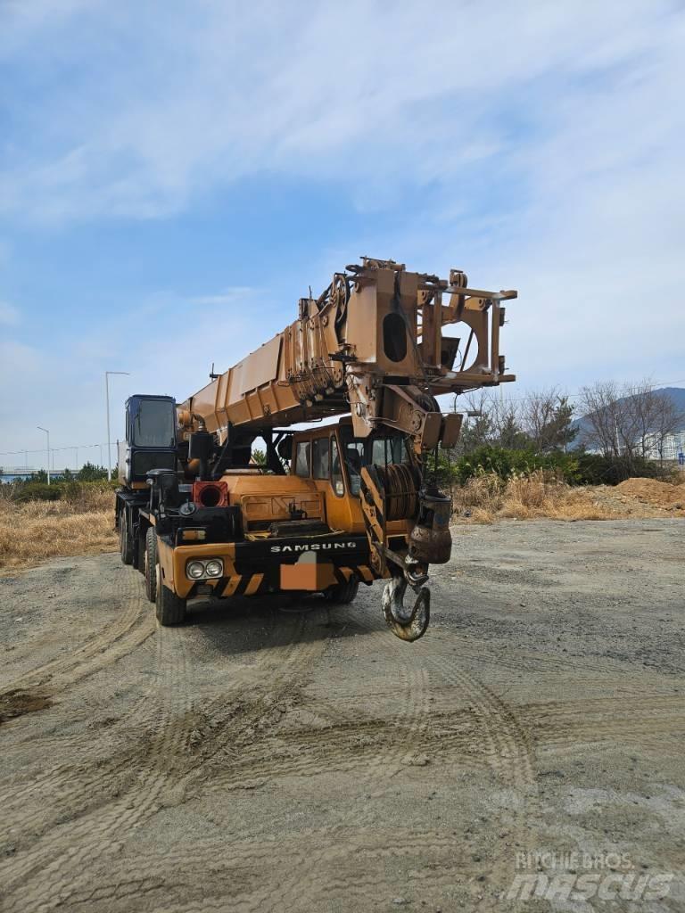 Samsung SC 50 H-2 All terrain cranes