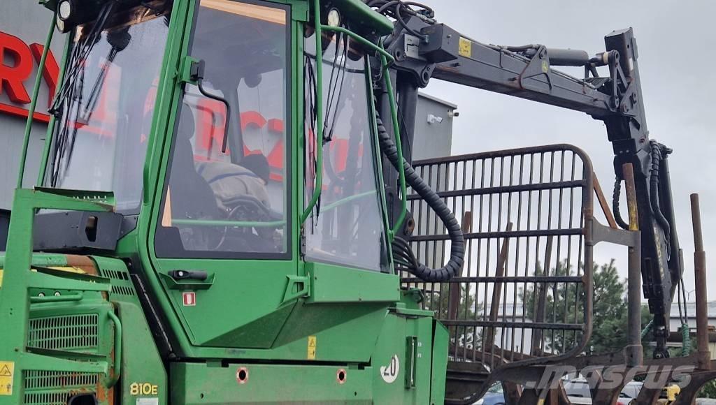 John Deere 810 E Forwarders