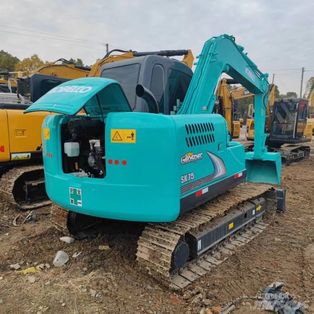 Kobelco SK 75 Crawler excavators