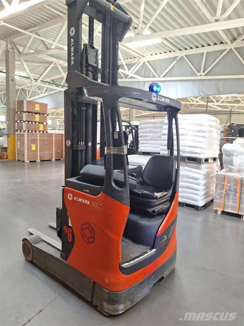 Linde R14 Self propelled stackers