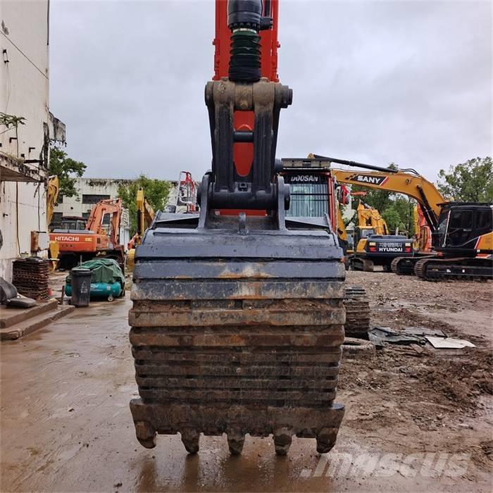 Doosan DX 340 LC Crawler excavators