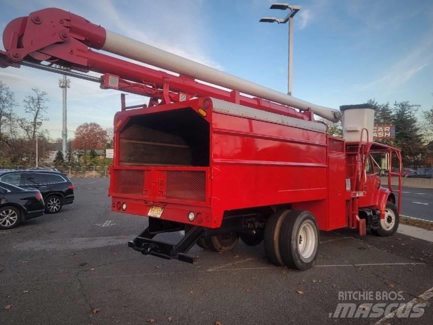 International 4700 Truck mounted platforms