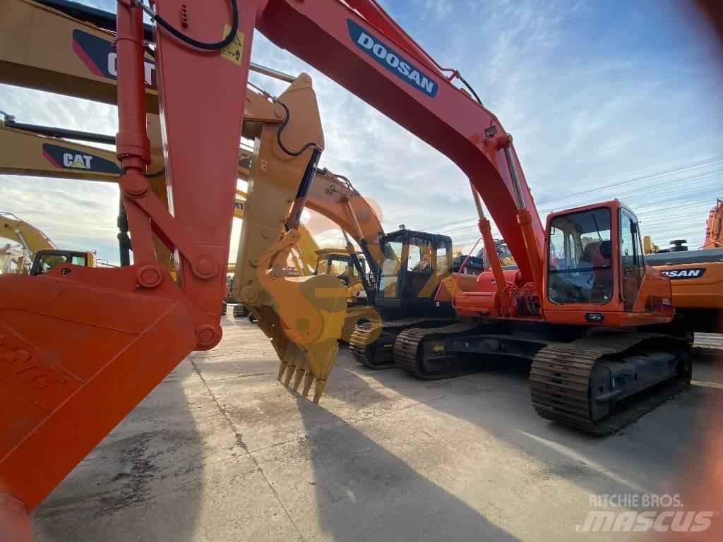Doosan 300LC-7 Crawler excavators