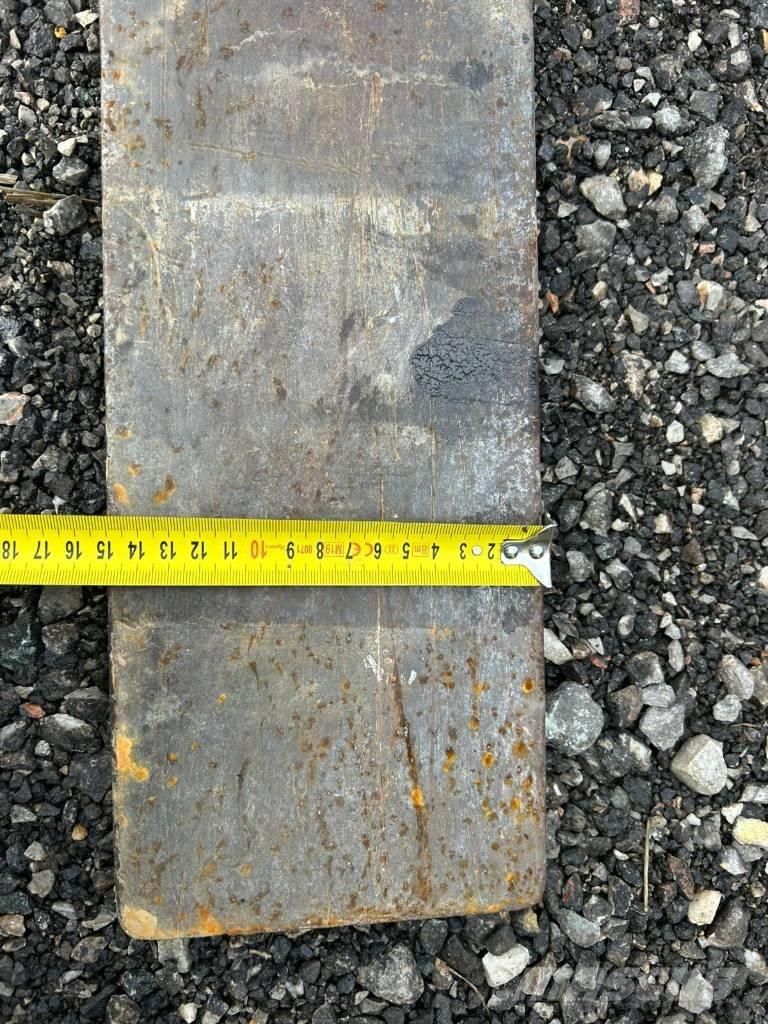 Kalmar 4-500 Diesel trucks