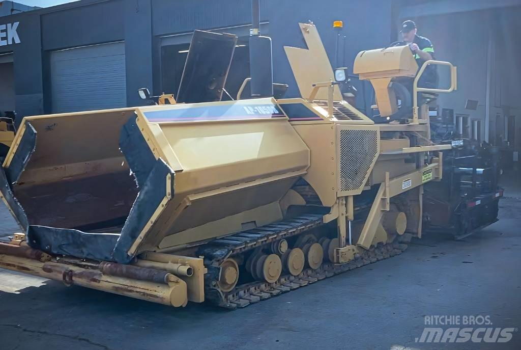 CAT AP 1050 B Asphalt pavers