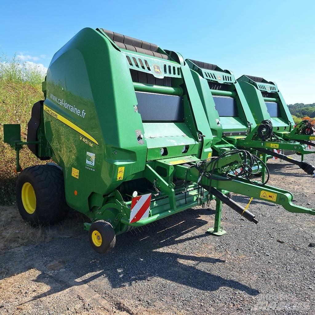 John Deere V 451 M Round balers