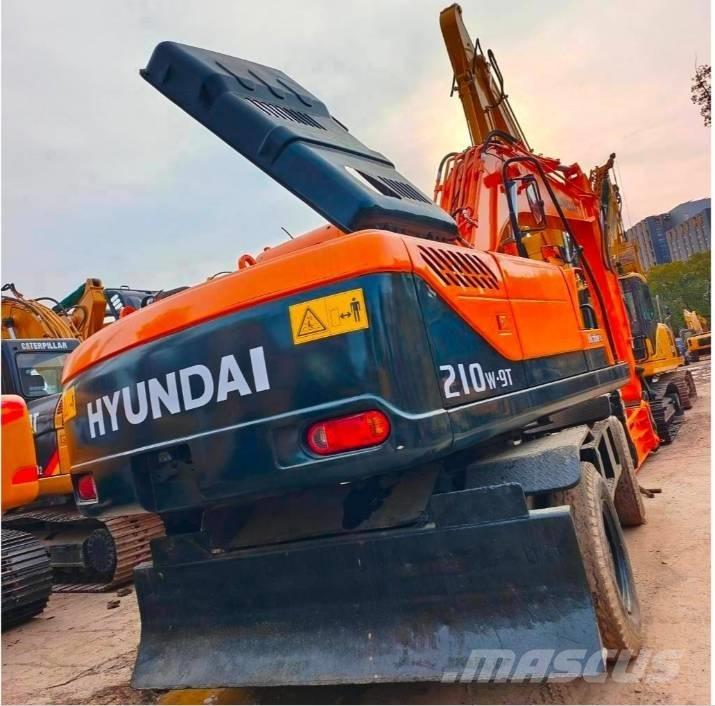 Hyundai 210W -9 Wheeled excavators