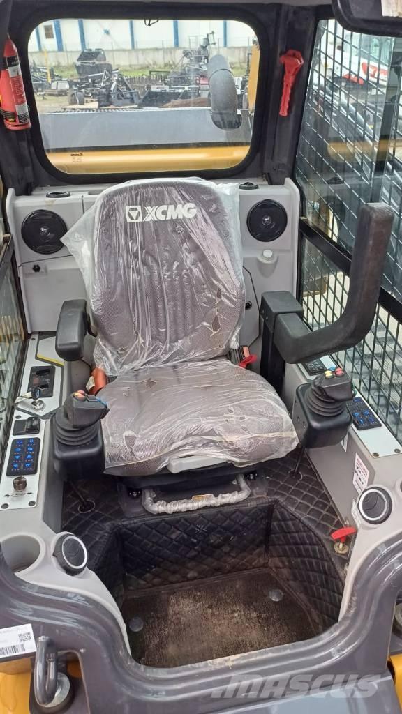 XCMG XC7-TV12 Crawler loaders