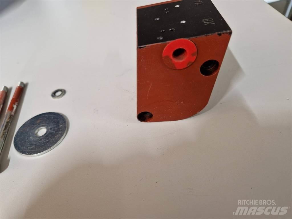 Rottne 025-0037 Hydraulics