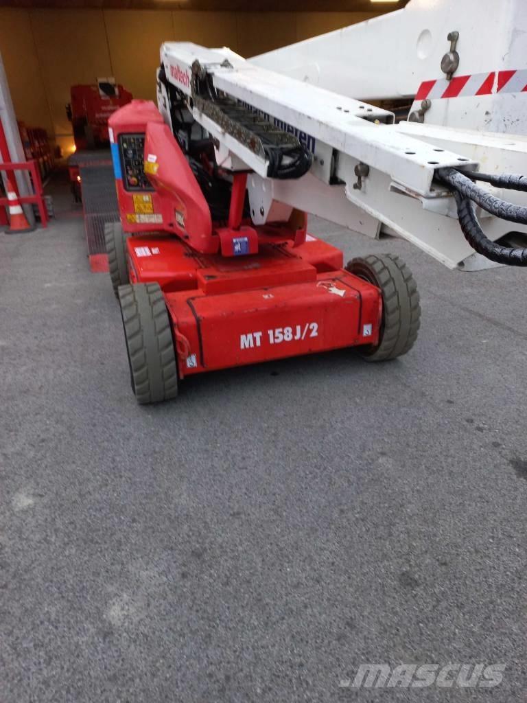 JLG E 450 AJ Articulated boom lifts